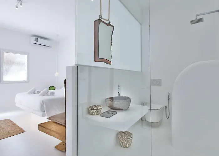 Arktos White * Mykonos Town