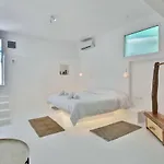 Vendégház Arktos White *