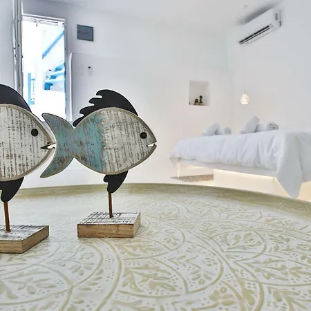 Arktos White Mykonos Town