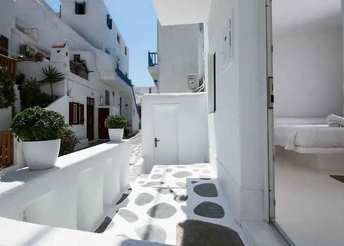 Arktos White Pensjonat *